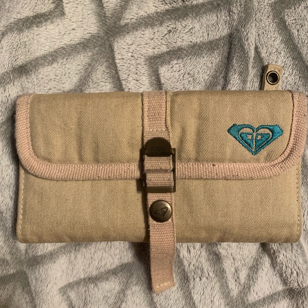 ROXY TAN WALLET
